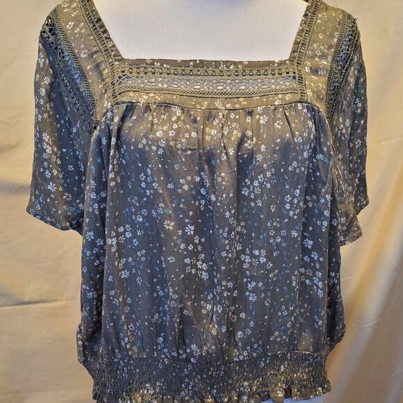 Arizona Jean Company Tops - AZ Jean Company Floral & Lace Blouse SZ XXL